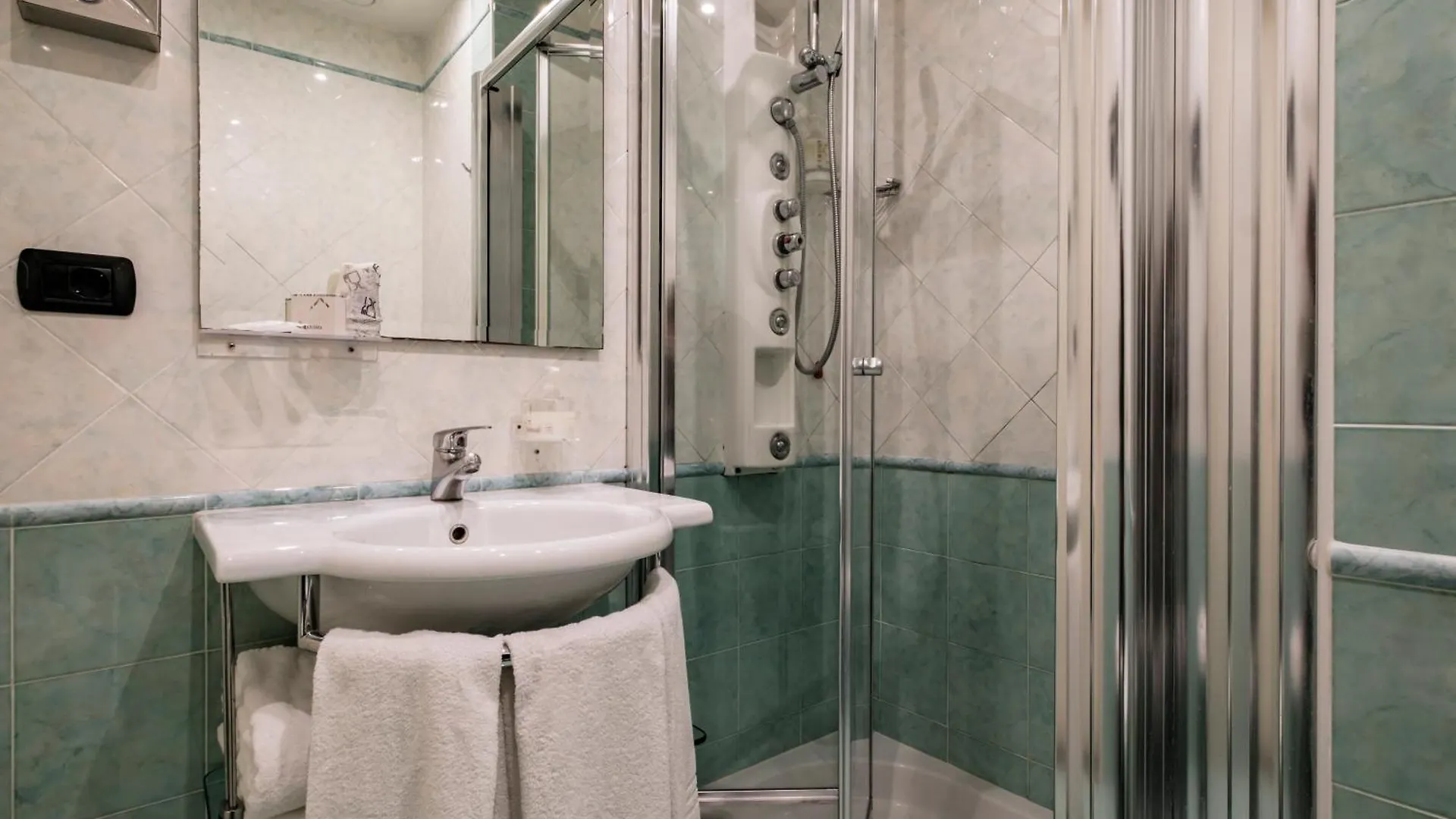 Augustus Hotel Riccione 4*,